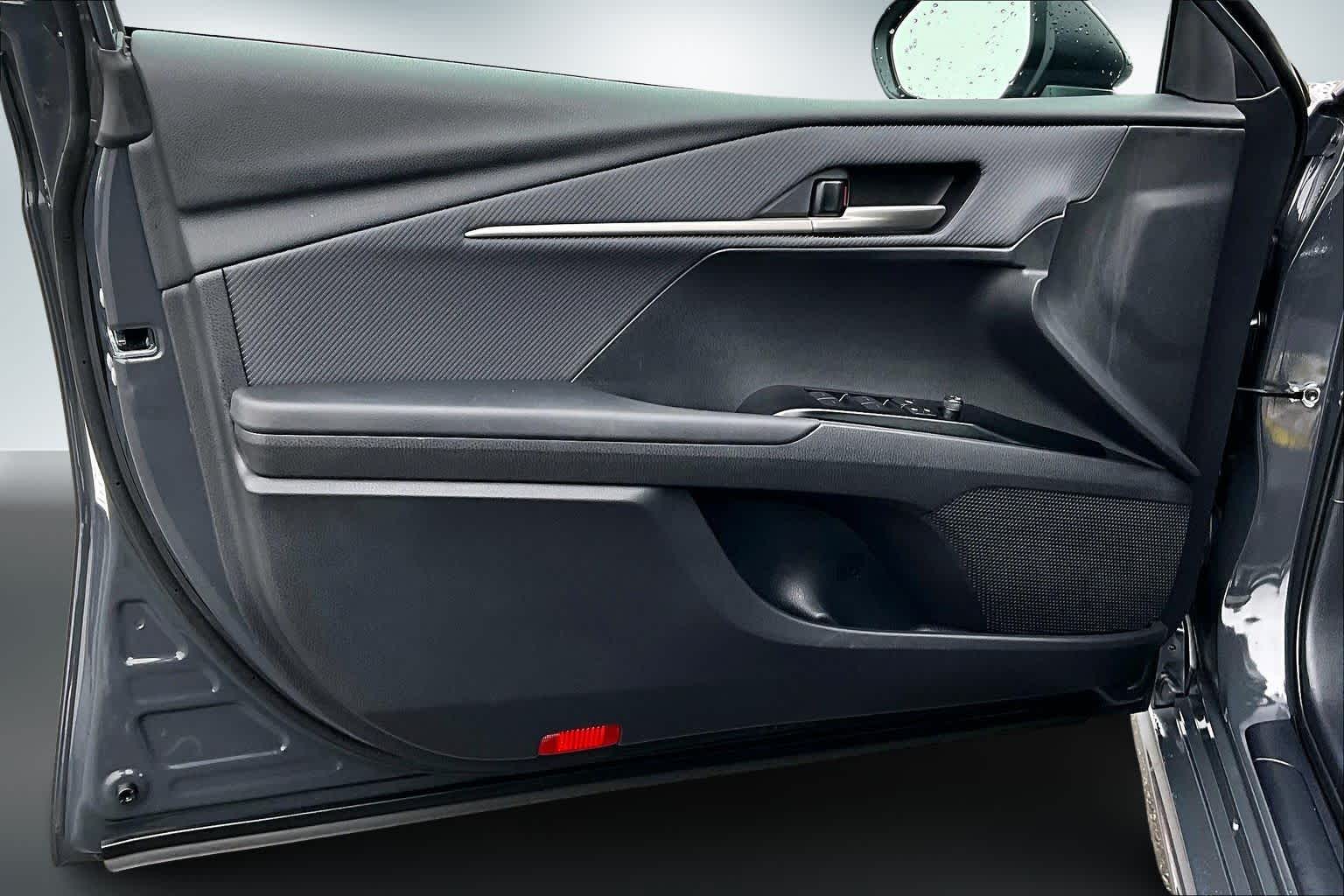 Thumbnail: 2025 Toyota Camry - 27