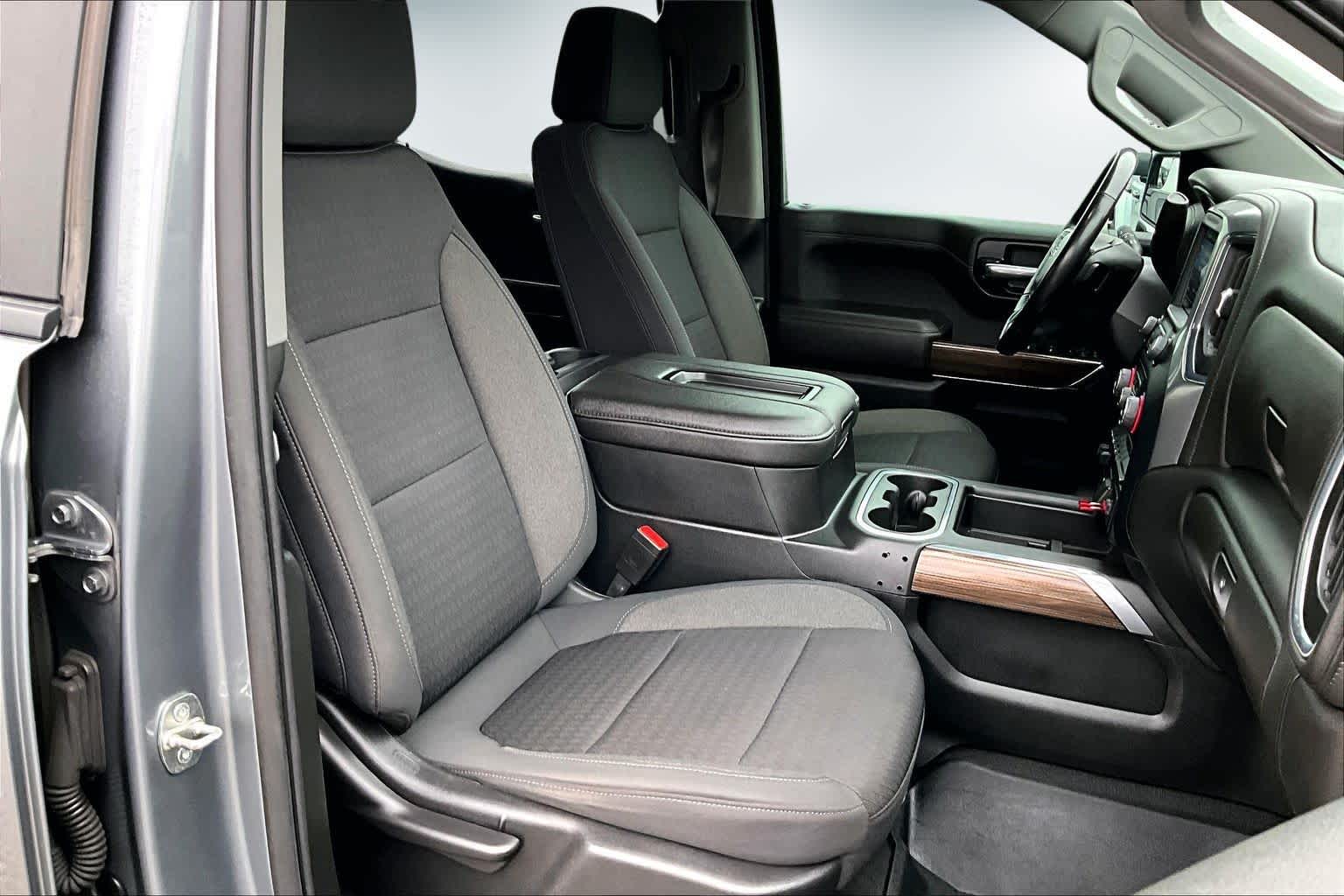 Thumbnail: 2021 Chevrolet Silverado 1500 - 13