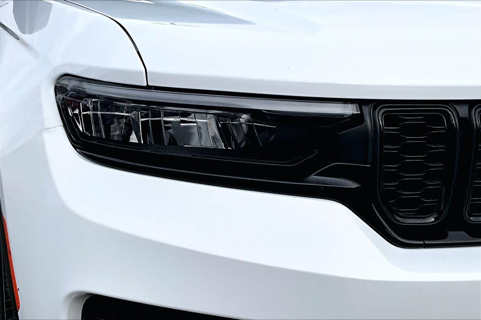 Thumbnail: 2024 Jeep Grand Cherokee - 31