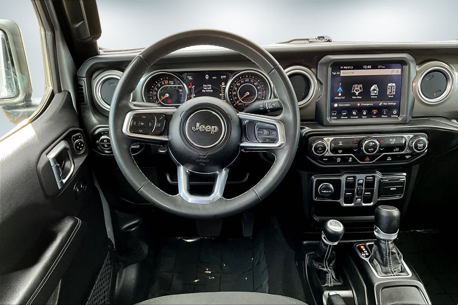 Thumbnail: 2023 Jeep Gladiator - 14