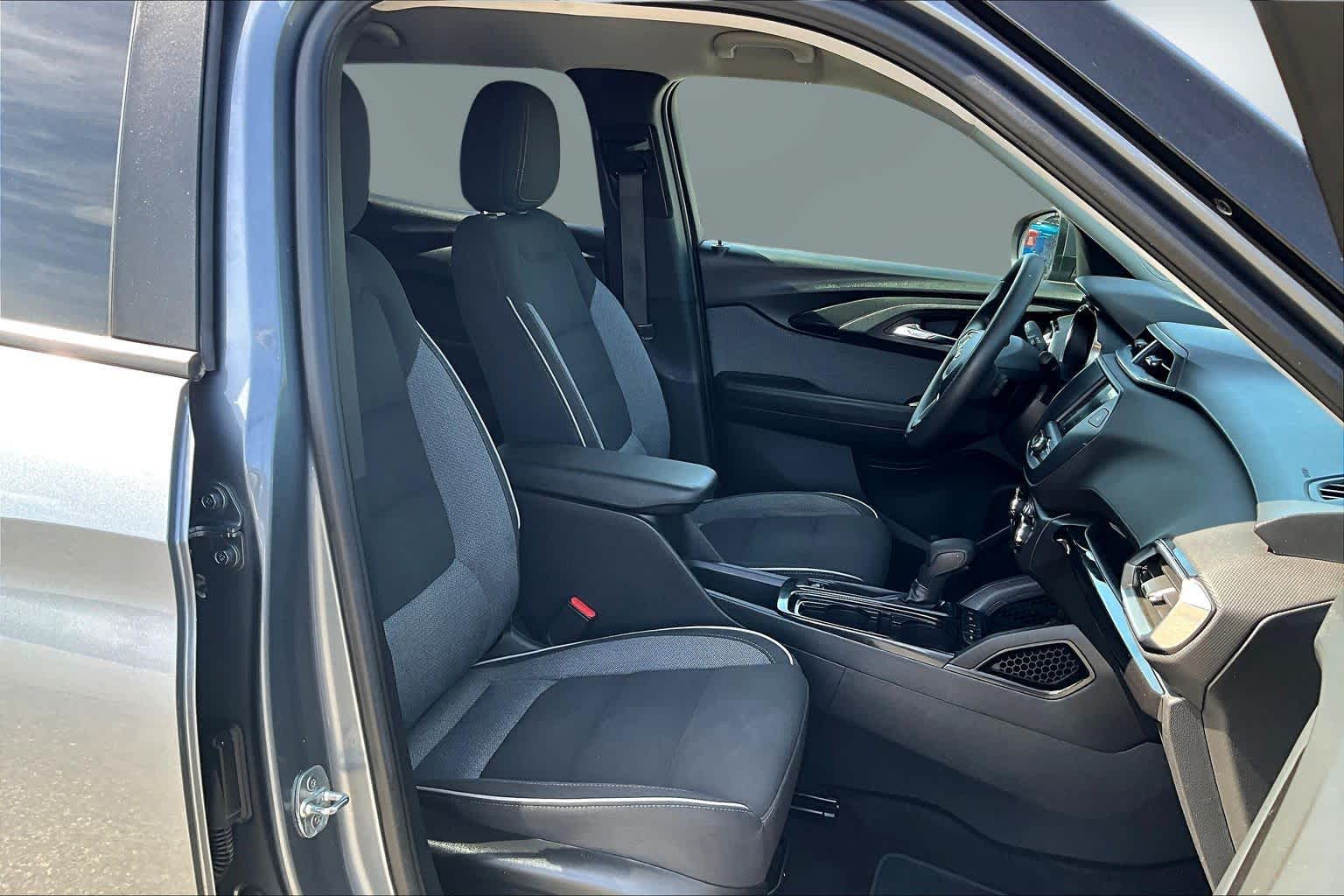 Thumbnail: 2022 Chevrolet TrailBlazer - 13