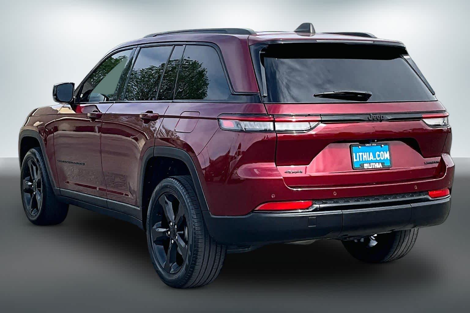 Thumbnail: 2023 Jeep Grand Cherokee - 4