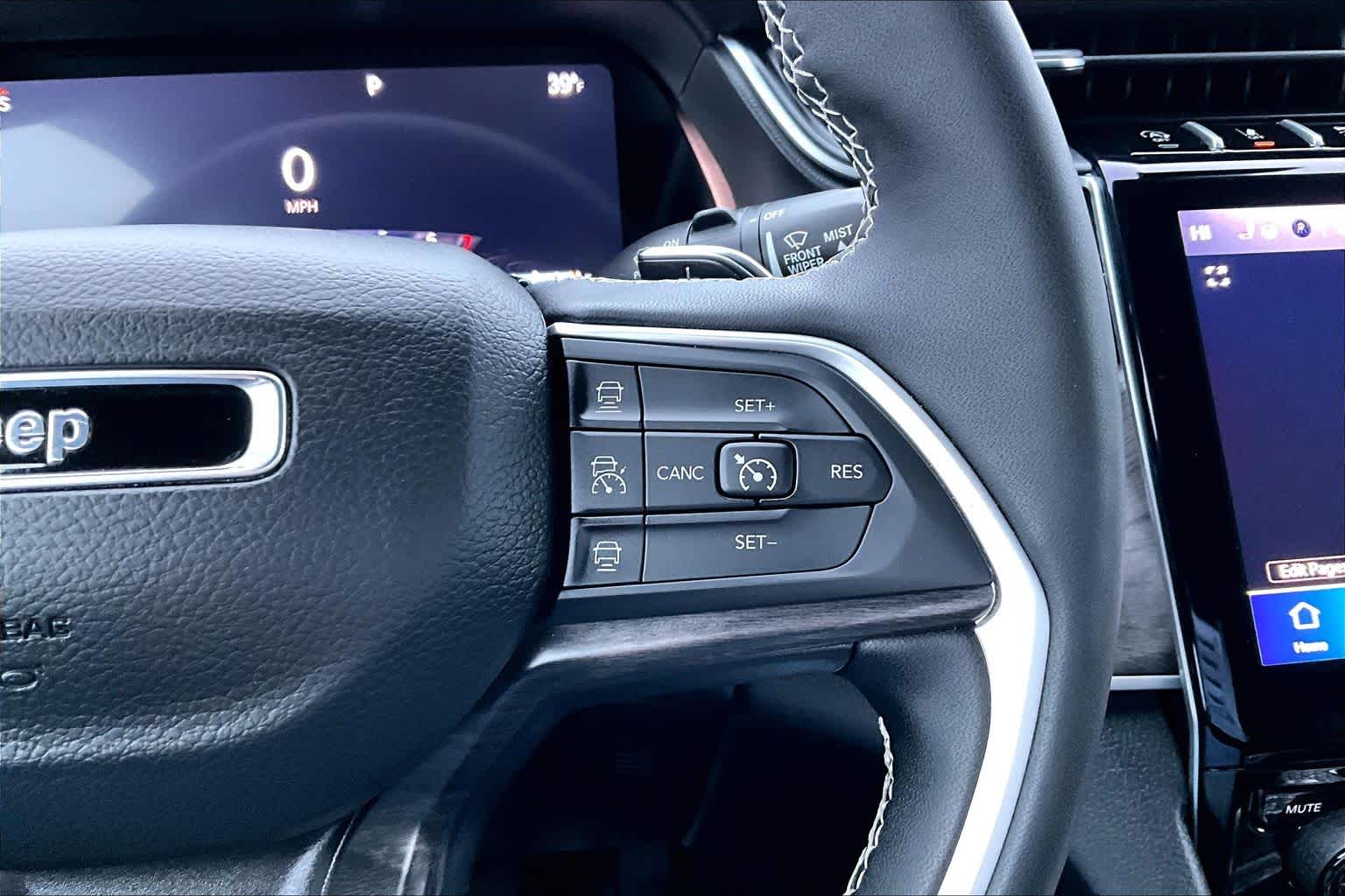 Thumbnail: 2024 Jeep Grand Cherokee L - 25