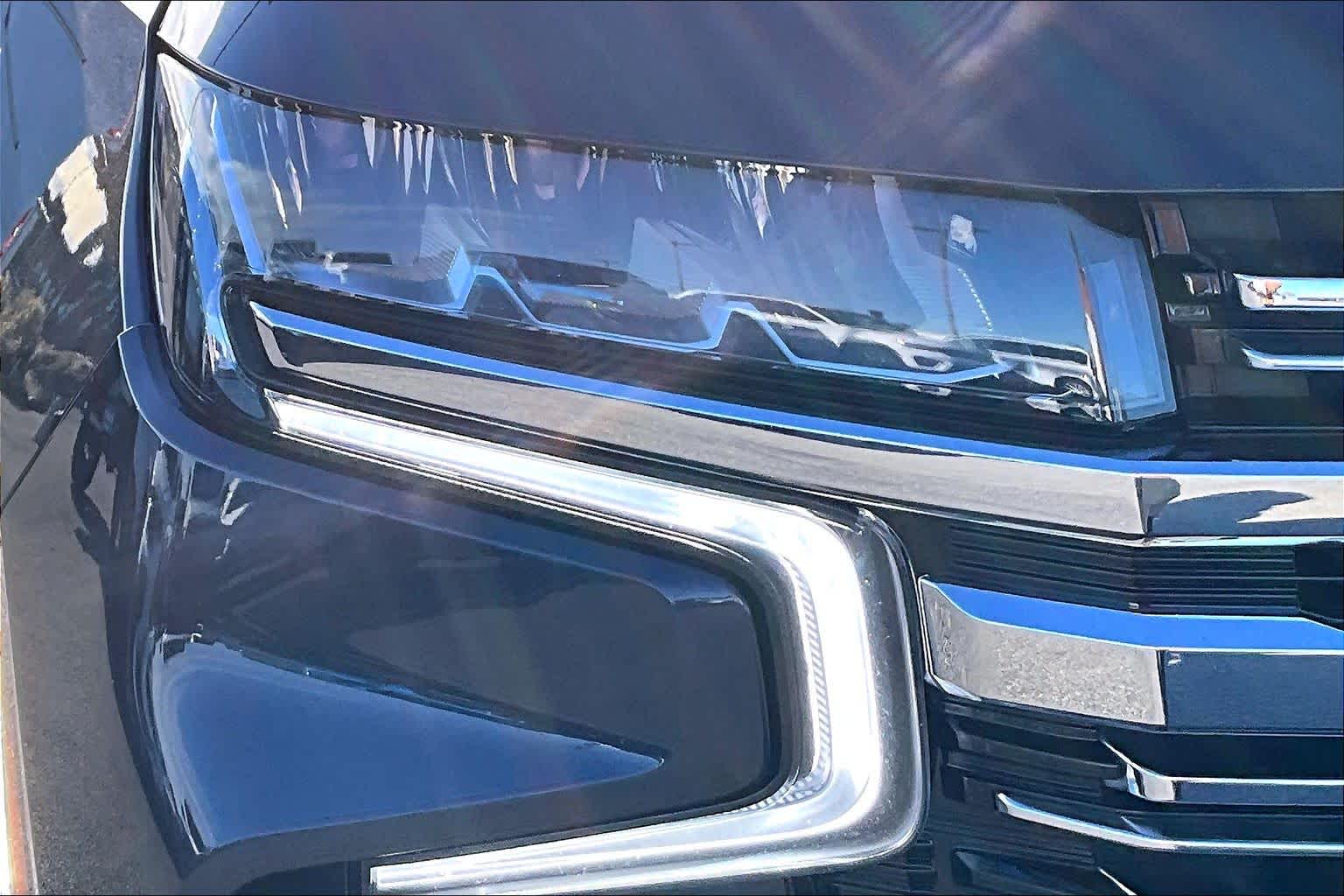 Thumbnail: 2023 Chevrolet Suburban - 33