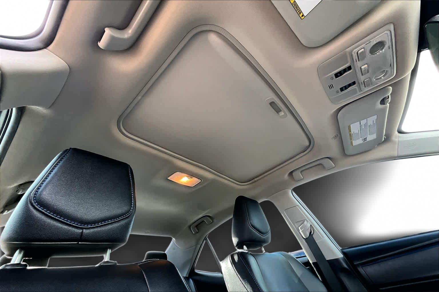 Thumbnail: 2017 Toyota Corolla - 31