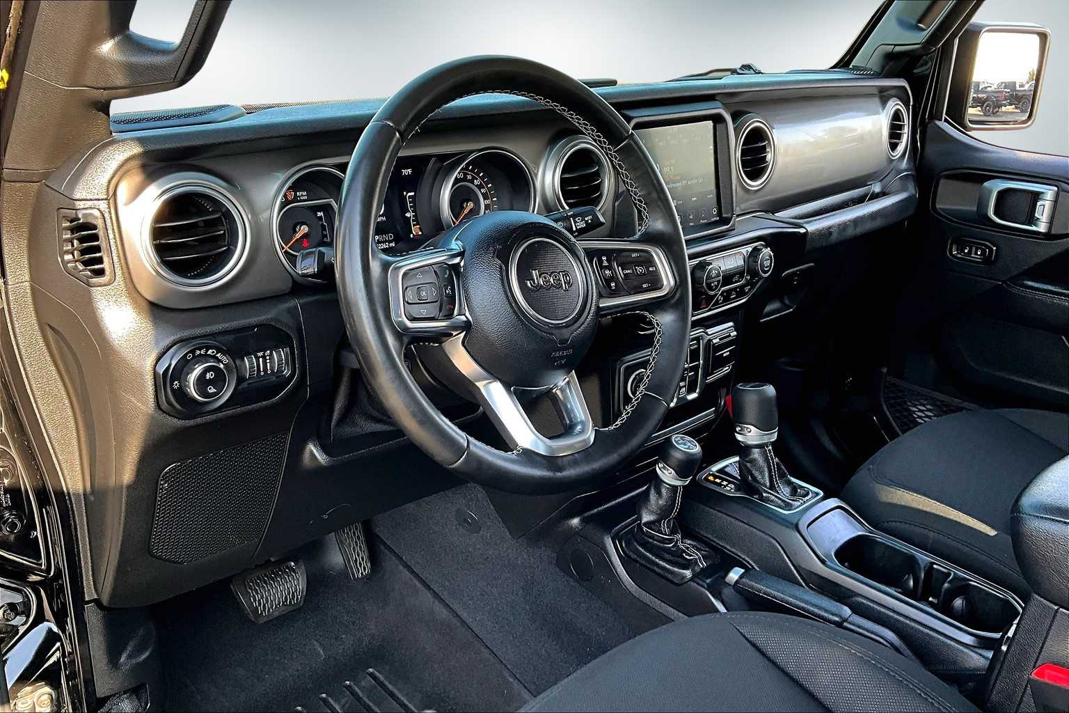 Thumbnail: 2020 Jeep Gladiator - 2