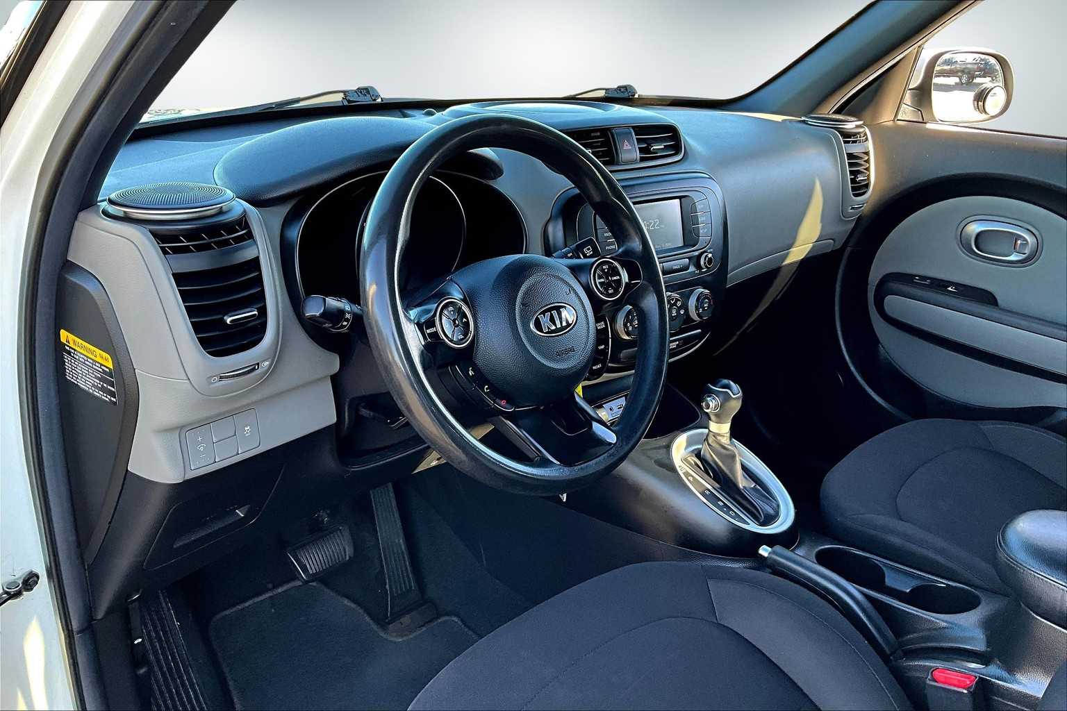 Used 2019 Kia Soul Base with VIN KNDJN2A26K7019504 for sale in Kennewick, WA