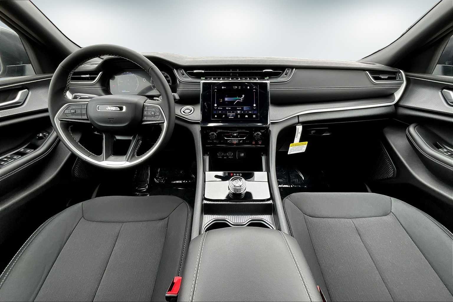 Thumbnail: 2025 Jeep Grand Cherokee - 10