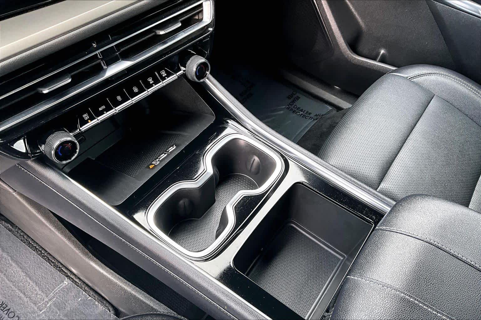 Thumbnail: 2025 Chevrolet Traverse - 15