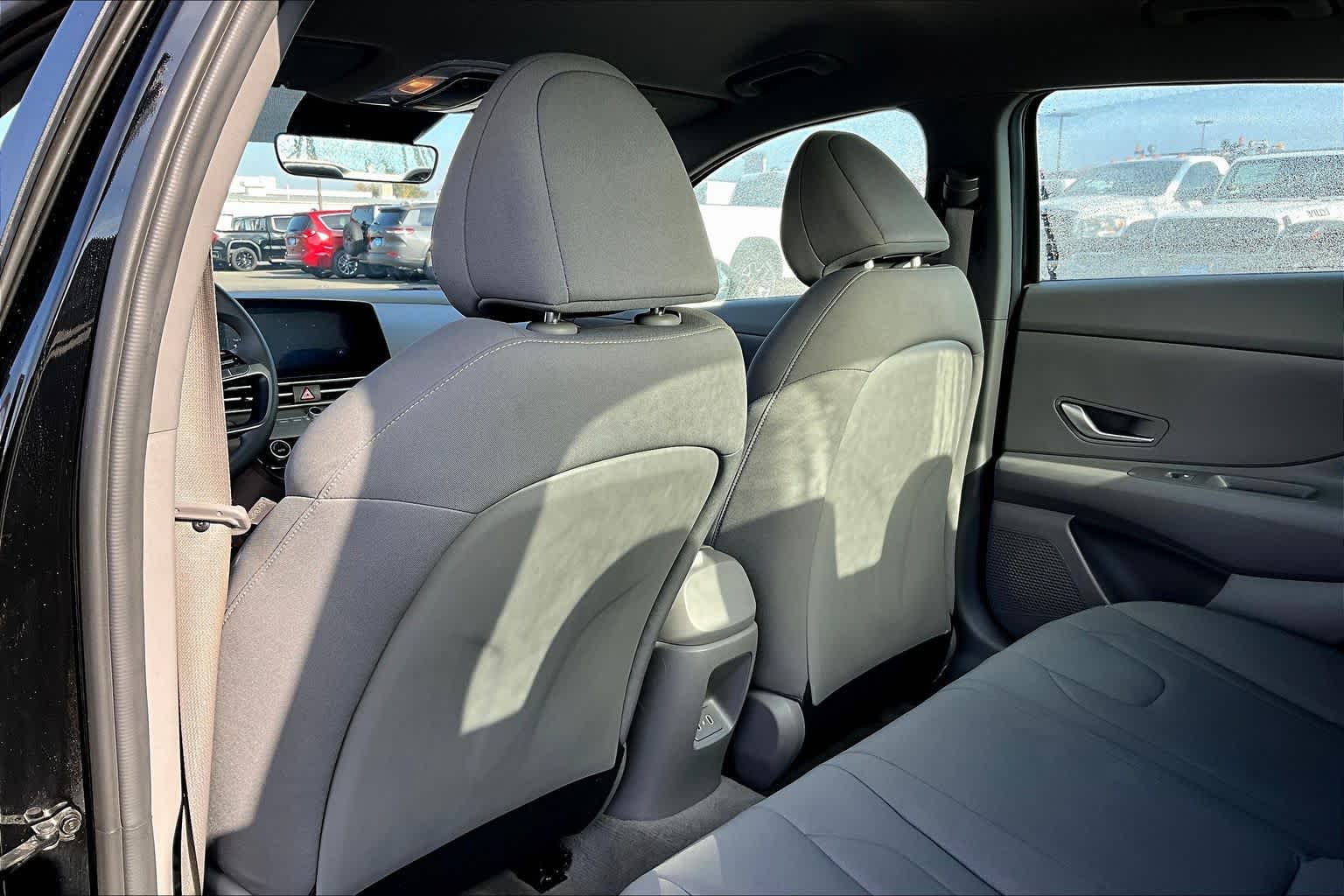 Thumbnail: 2024 Hyundai Elantra - 12