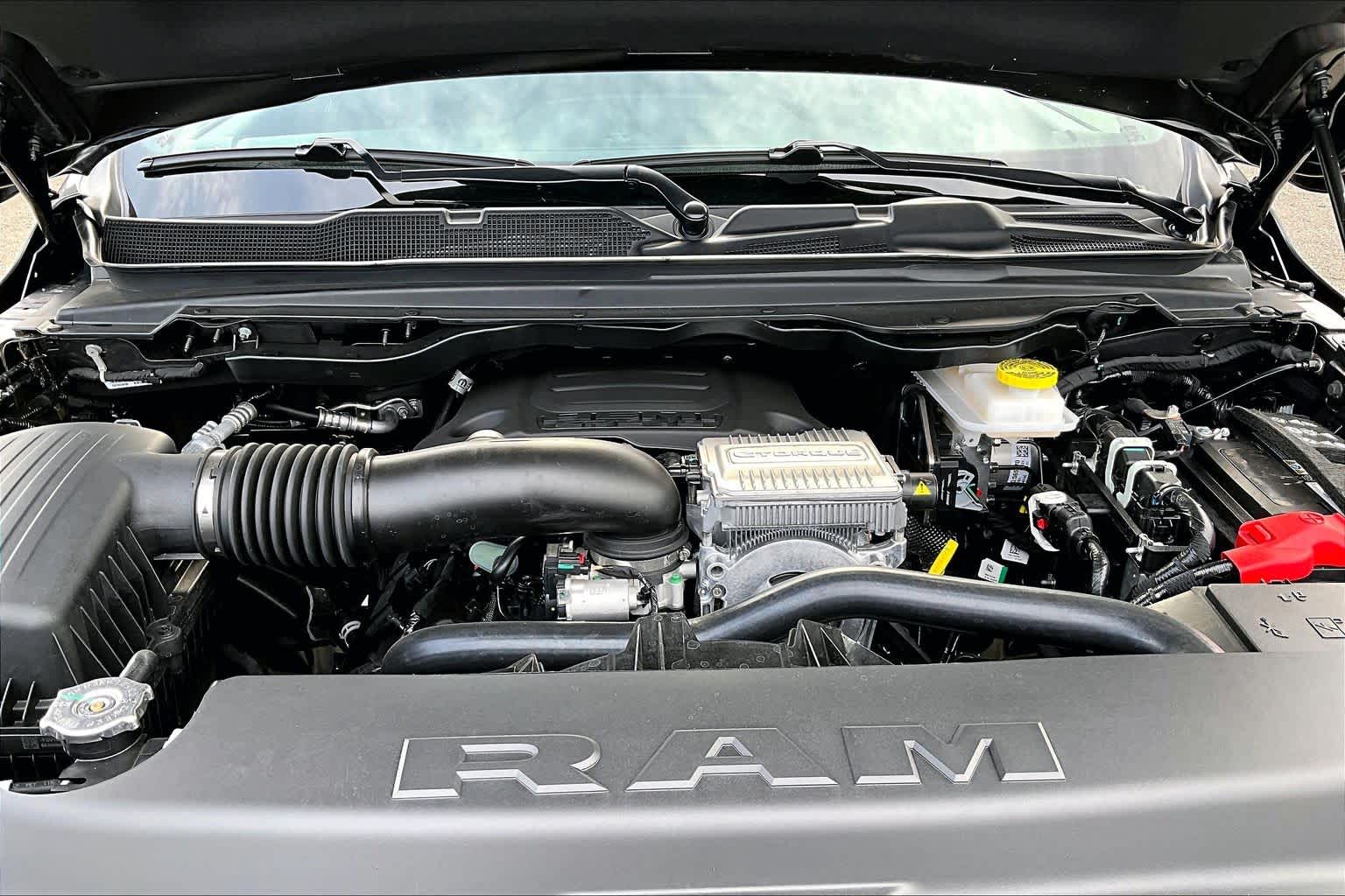Thumbnail: 2026 RAM 1500 - 9