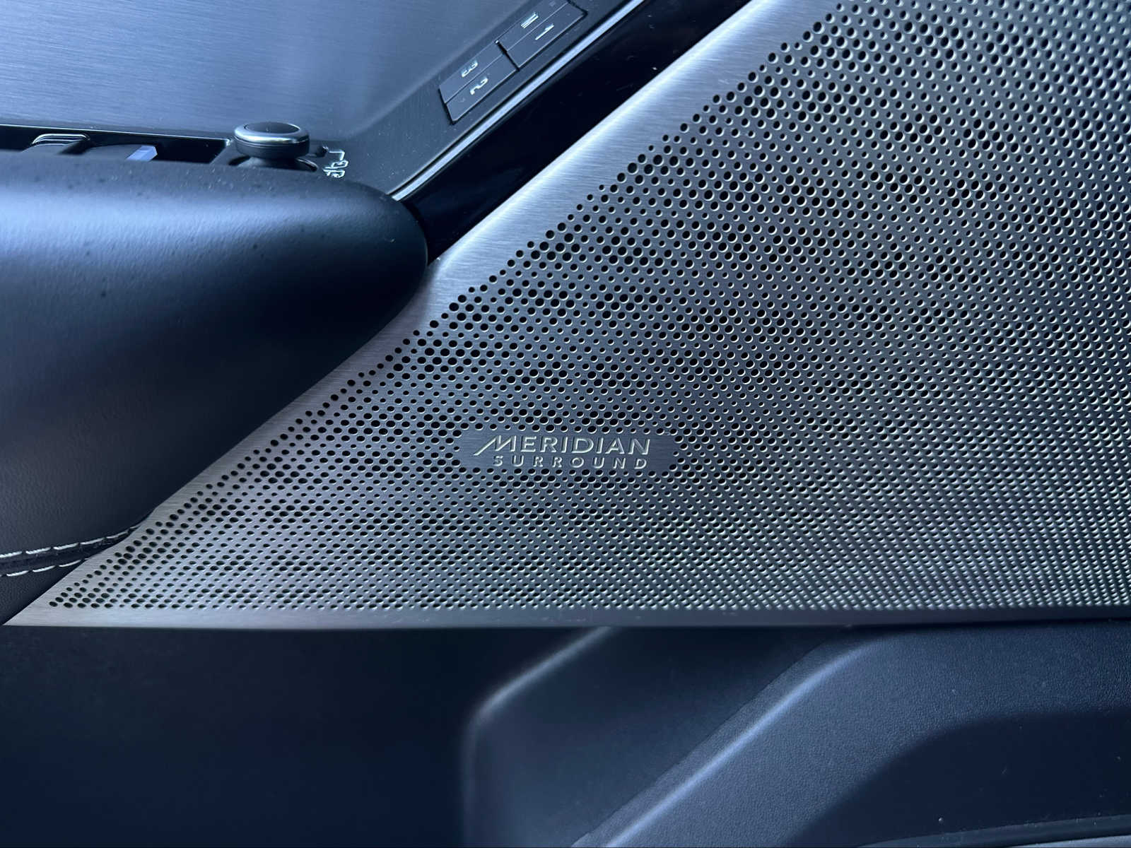 Thumbnail: 2018 Land Rover Range Rover Velar - 13