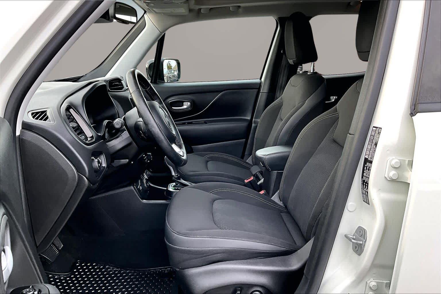 Thumbnail: 2023 Jeep Renegade - 11