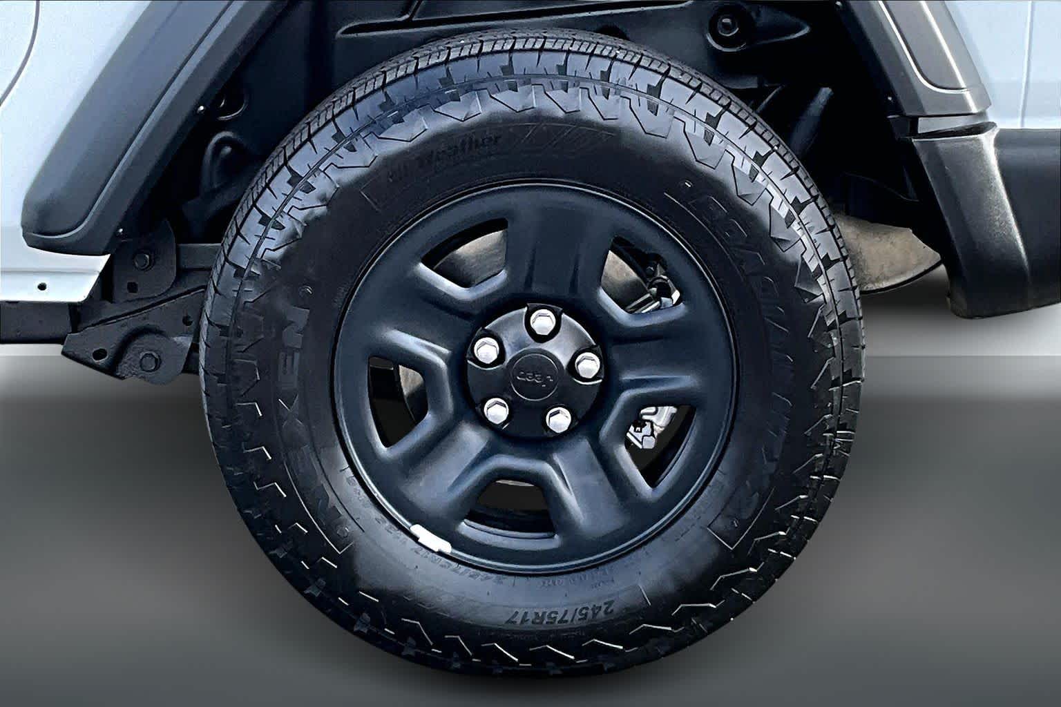 Thumbnail: 2025 Jeep Wrangler - 31