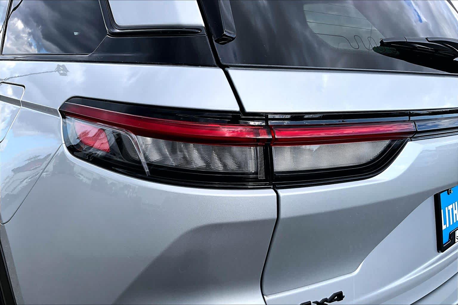 Thumbnail: 2025 Jeep Grand Cherokee - 32