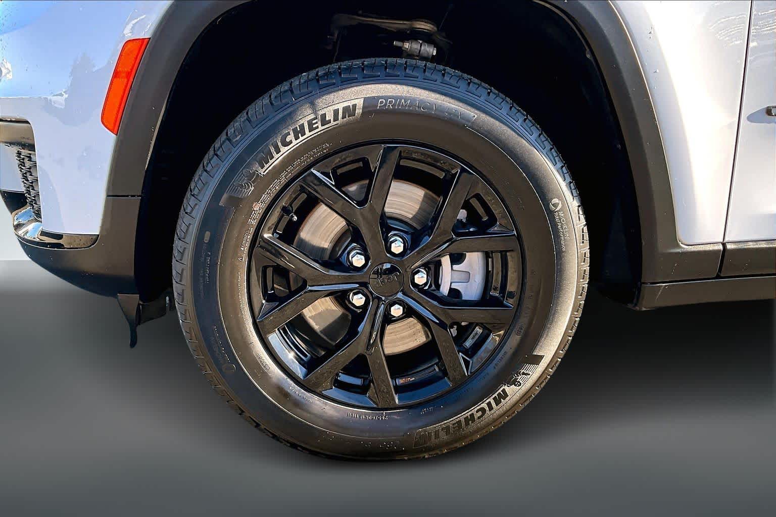 Thumbnail: 2024 Jeep Grand Cherokee L - 8