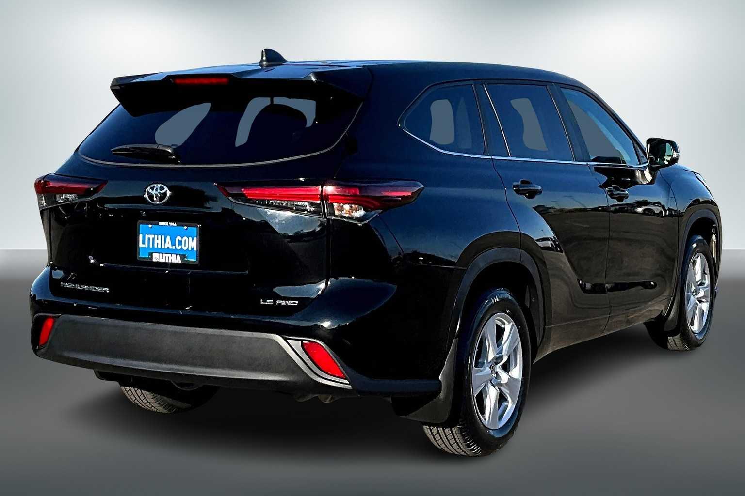 Thumbnail: 2024 Toyota Highlander - 22