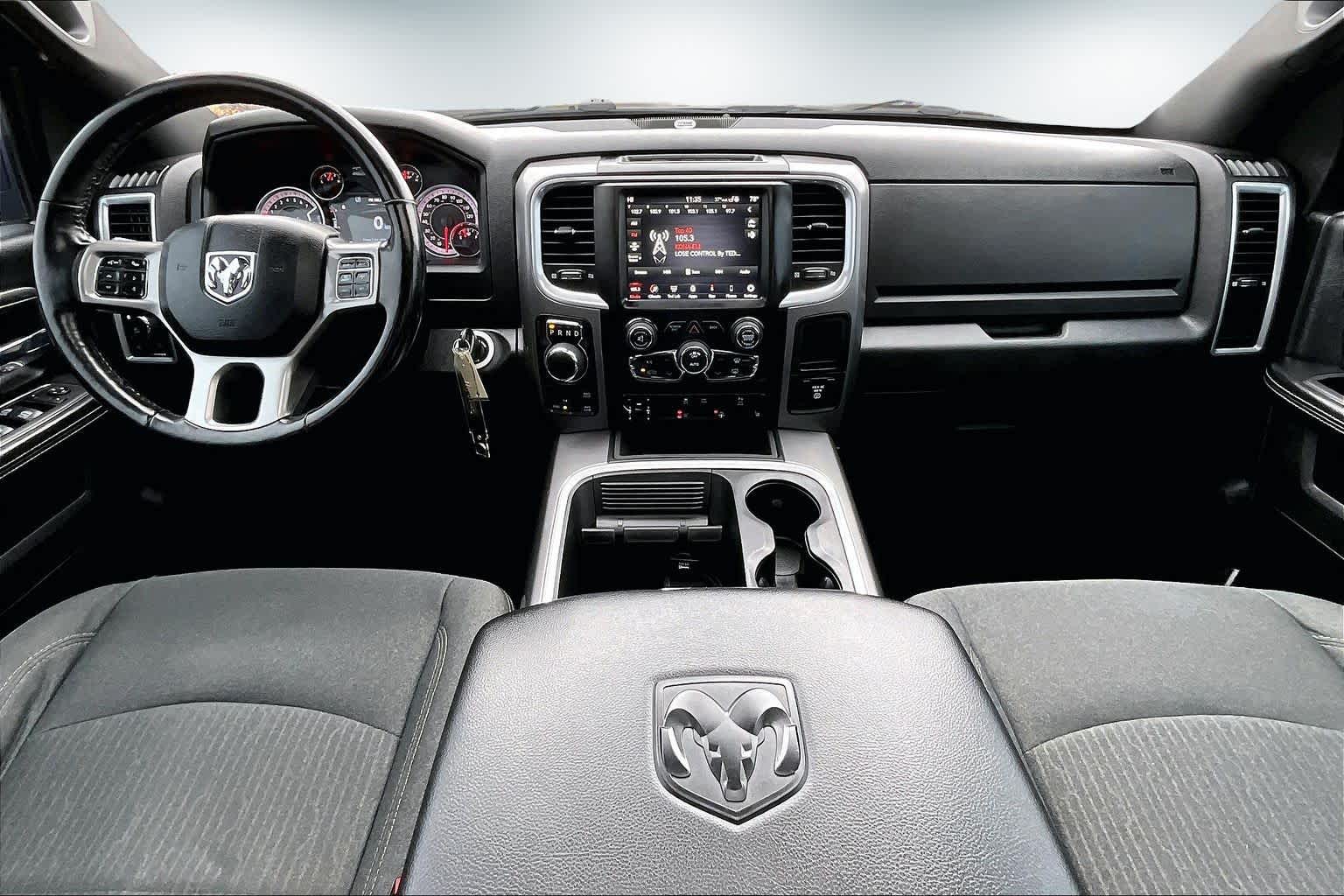 Thumbnail: 2021 RAM 1500 Classic - 10