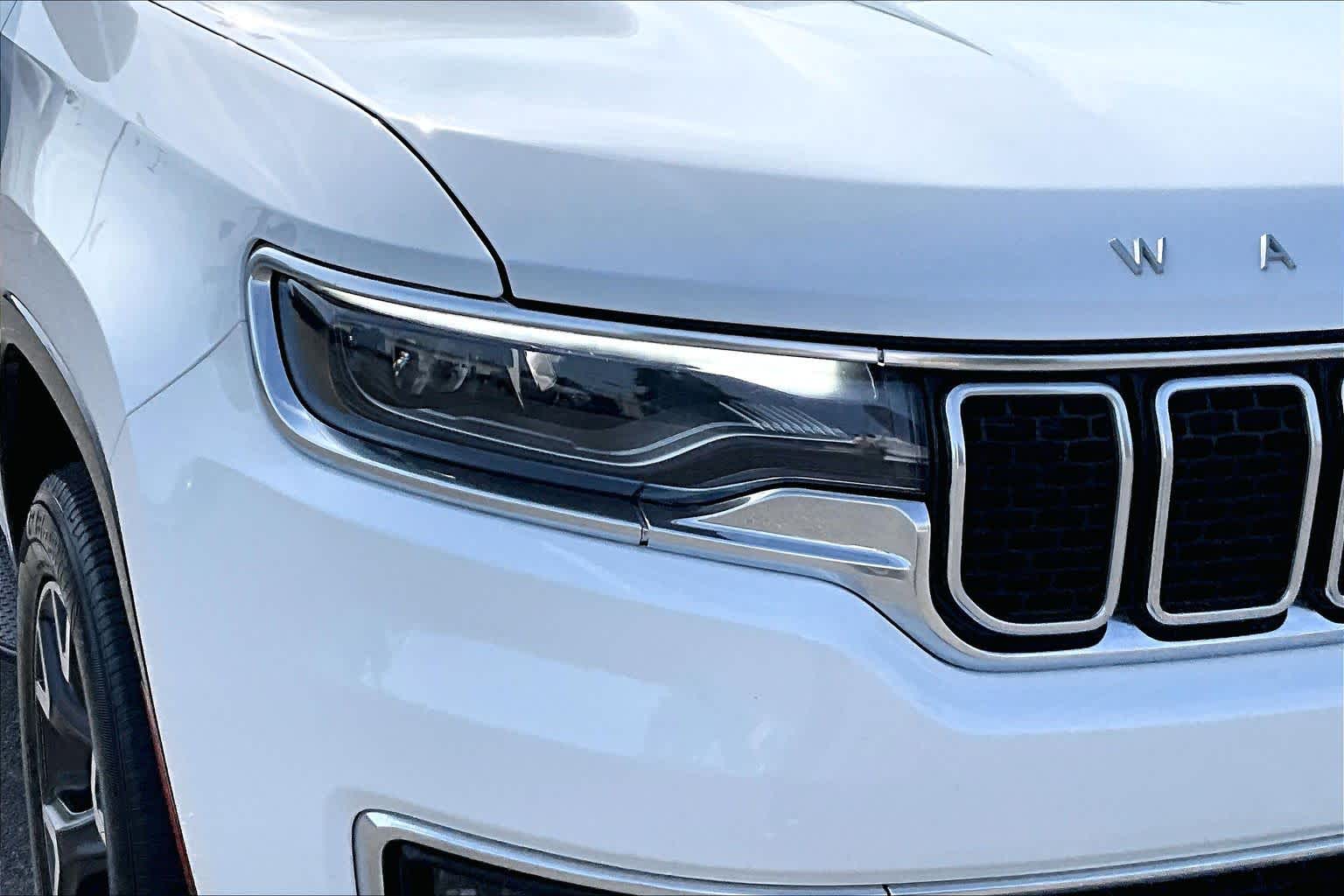 Thumbnail: 2024 Jeep Wagoneer - 32