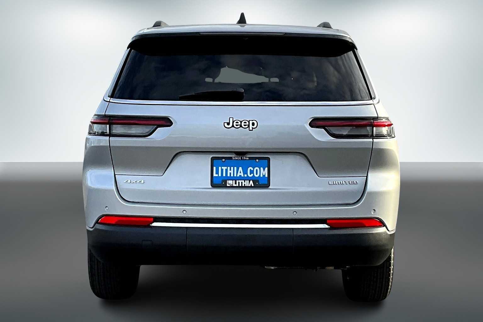 Thumbnail: 2025 Jeep Grand Cherokee - 5