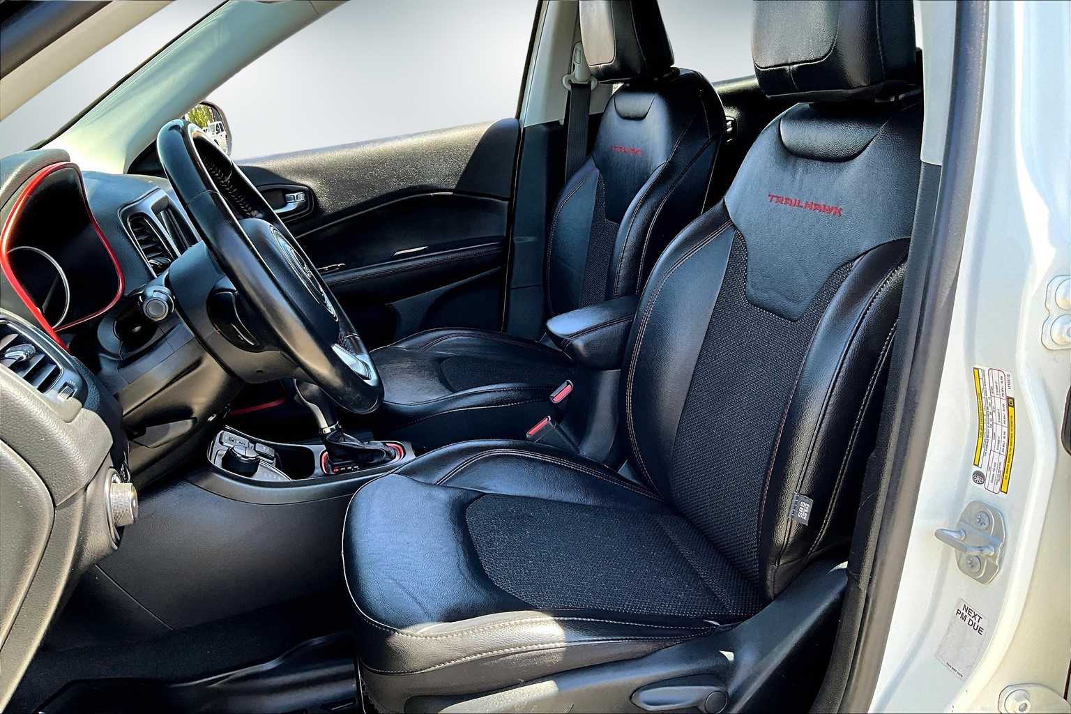 Thumbnail: 2020 Jeep Compass - 11