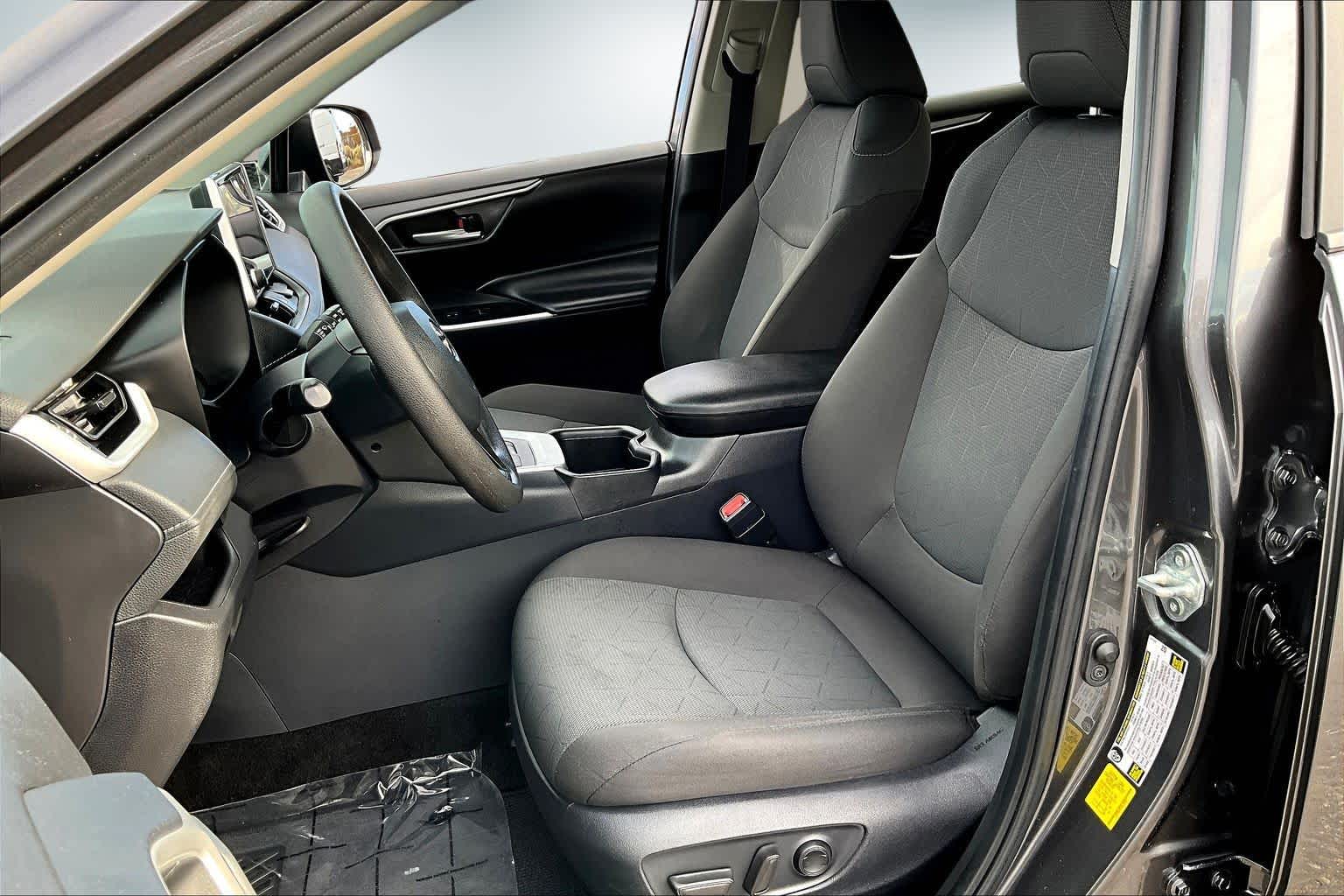 Thumbnail: 2024 Toyota RAV4 - 11