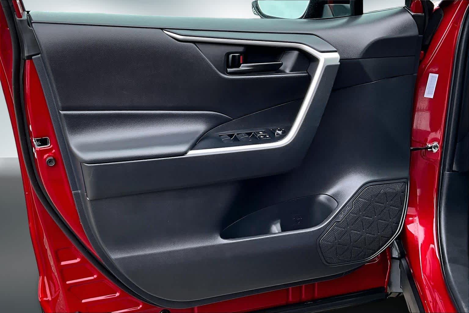 Thumbnail: 2024 Toyota RAV4 - 27