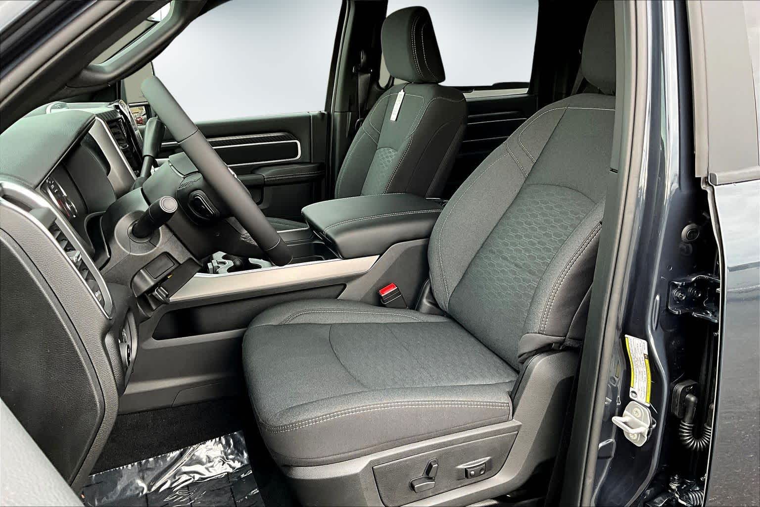 Thumbnail: 2026 RAM 3500 - 11