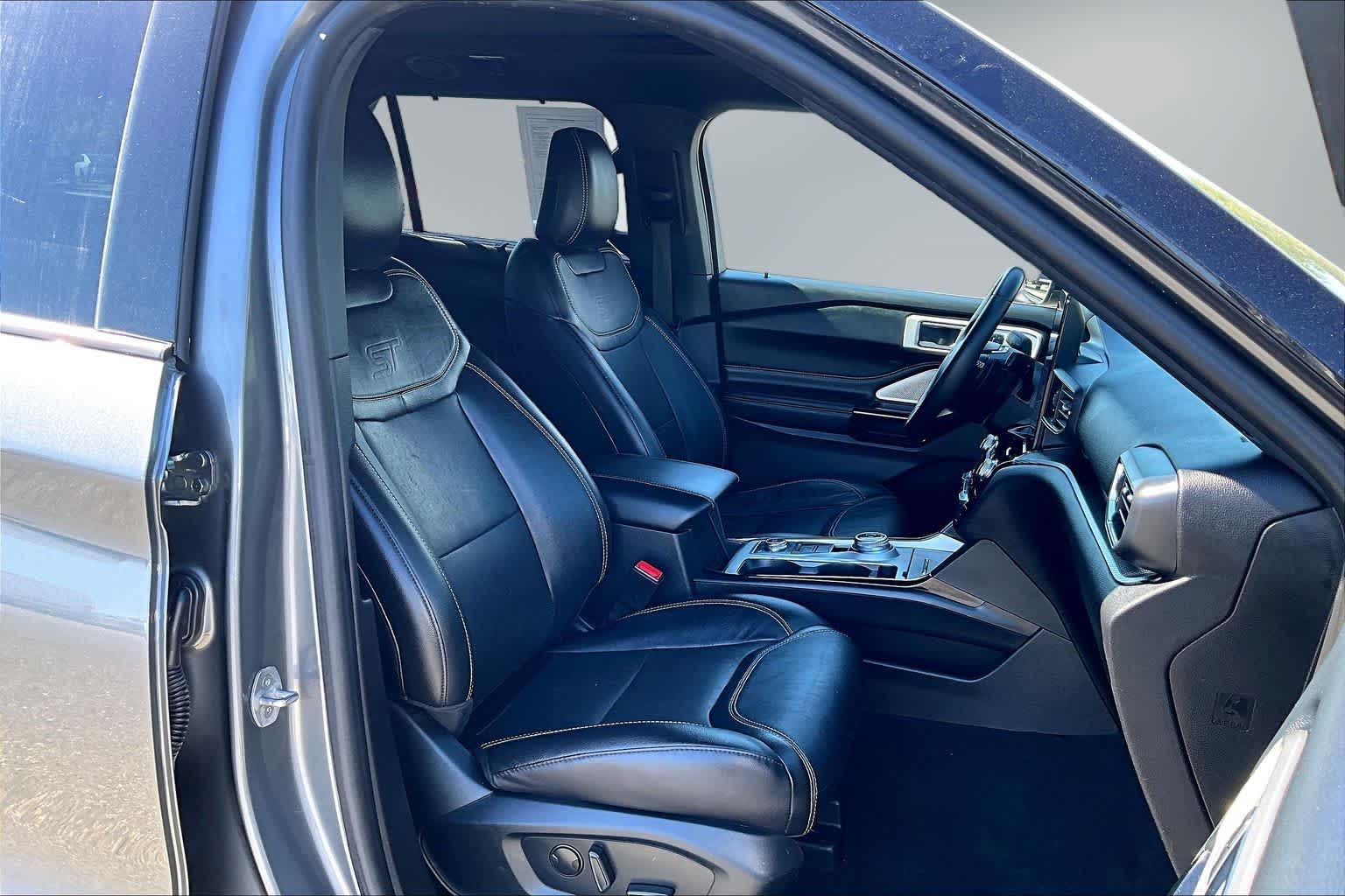 Thumbnail: 2022 Ford Explorer - 13