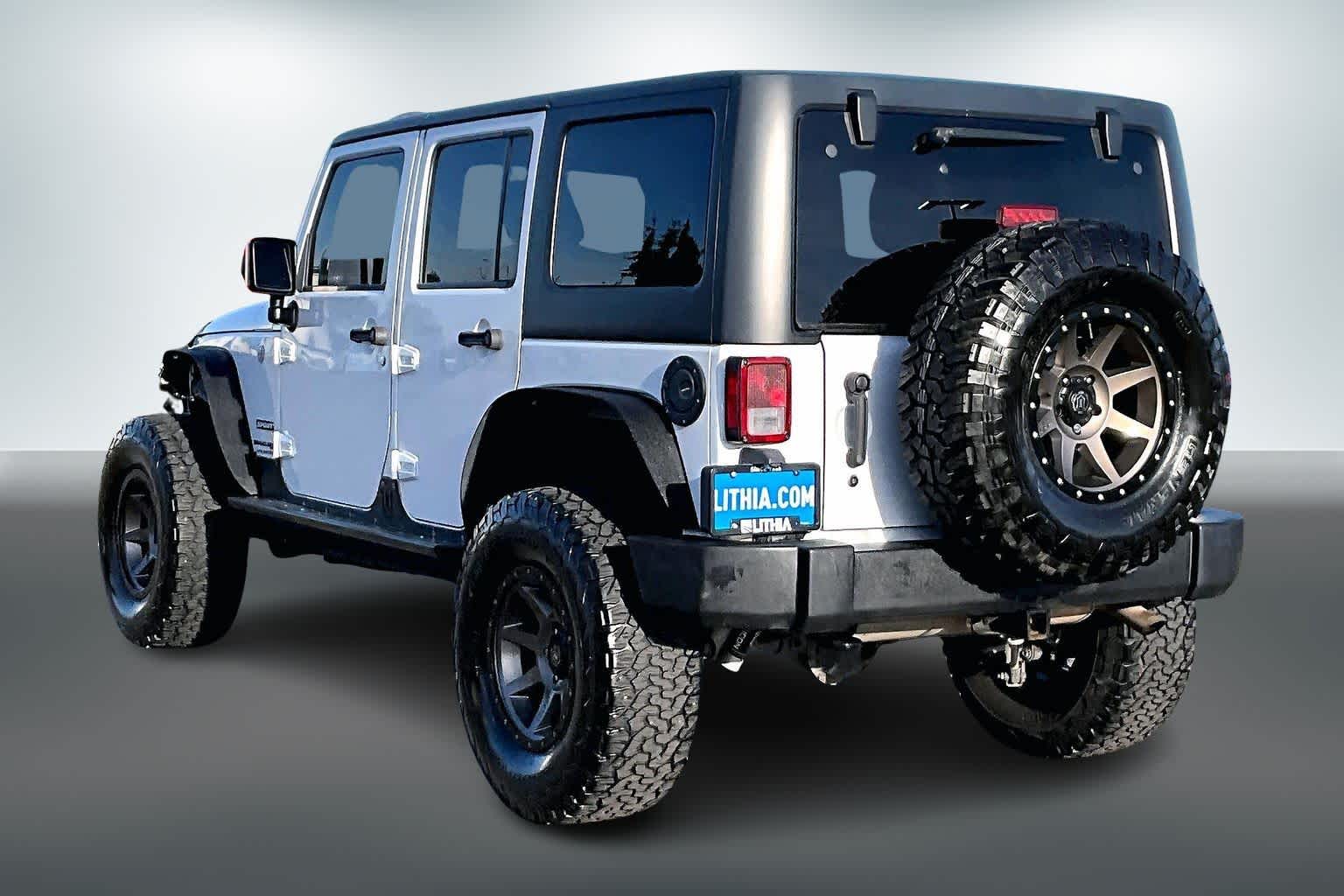Thumbnail: 2018 Jeep Wrangler - 4
