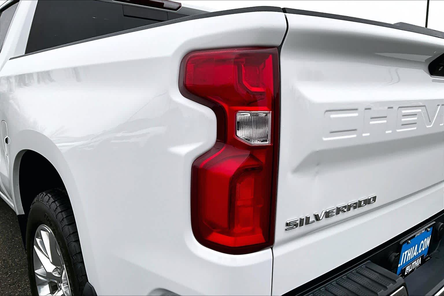 Thumbnail: 2019 Chevrolet Silverado 1500 - 32