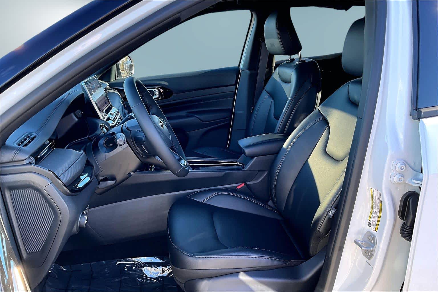 Thumbnail: 2026 Jeep Compass - 11