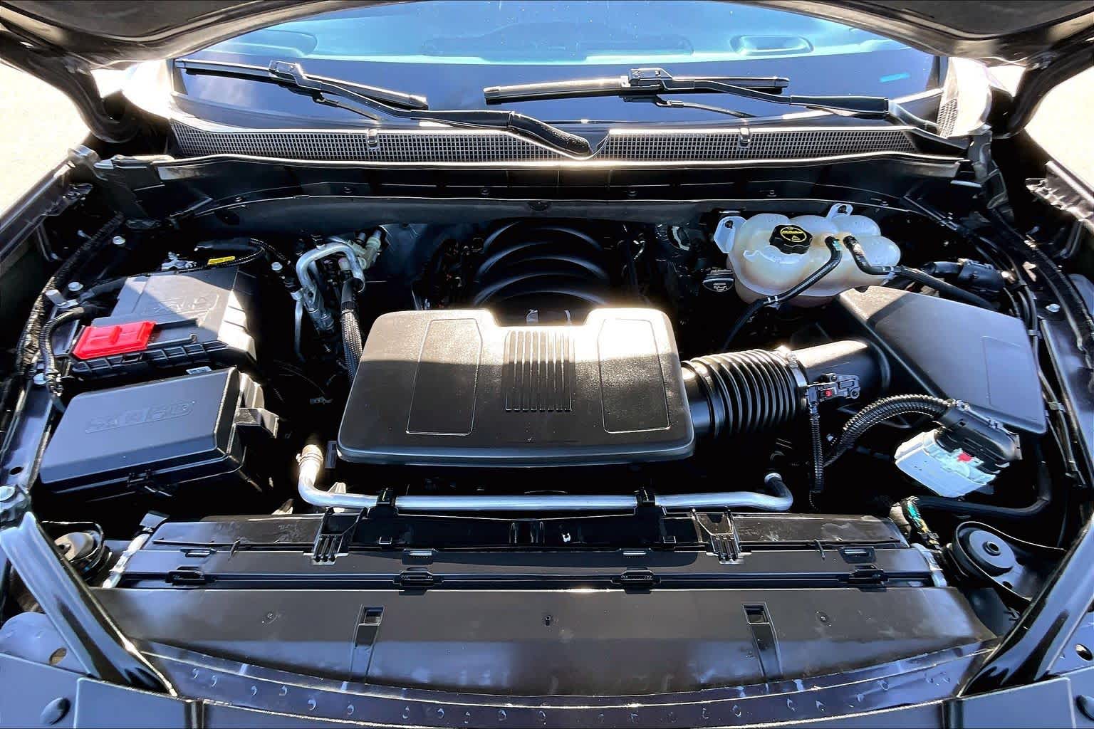 Thumbnail: 2024 Chevrolet Tahoe - 8