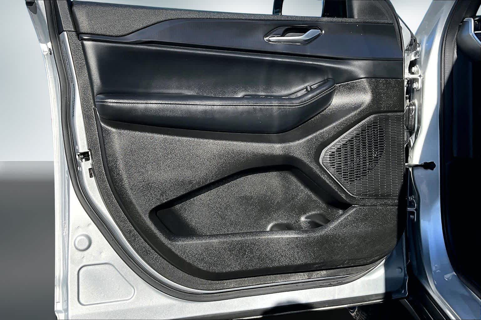 Thumbnail: 2024 Jeep Grand Cherokee L - 27