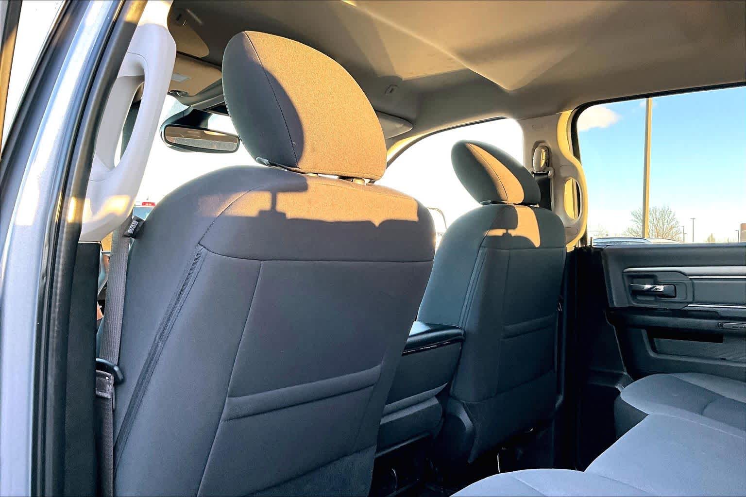 Thumbnail: 2023 RAM 1500 Classic - 12