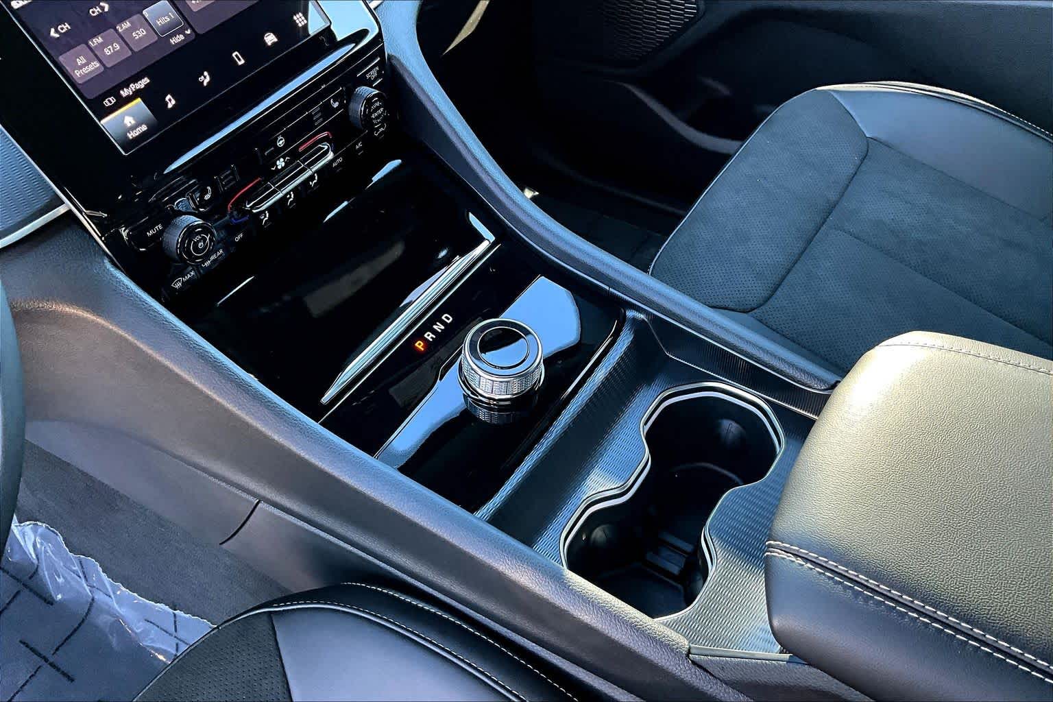 Thumbnail: 2025 Jeep Grand Cherokee - 17