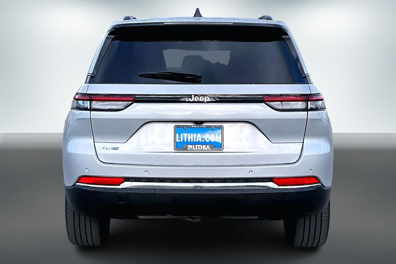 Thumbnail: 2023 Jeep Grand Cherokee - 5