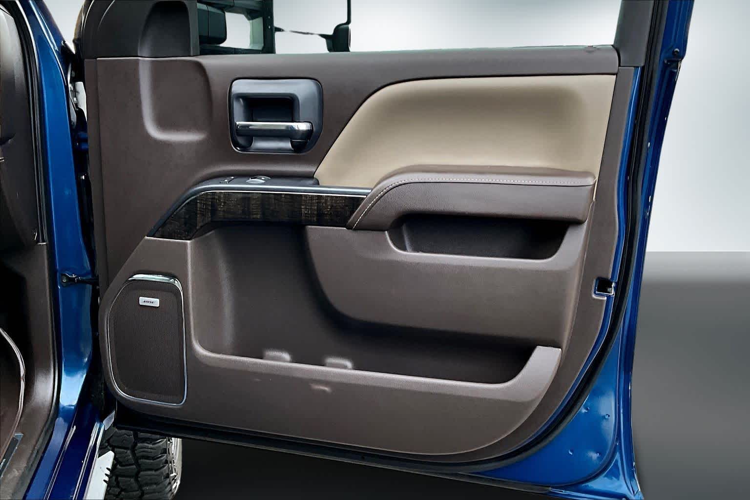 Thumbnail: 2015 GMC Sierra 2500 - 27