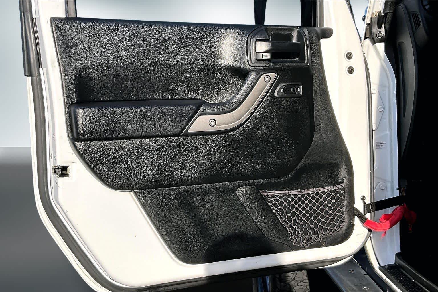 Thumbnail: 2018 Jeep Wrangler - 24