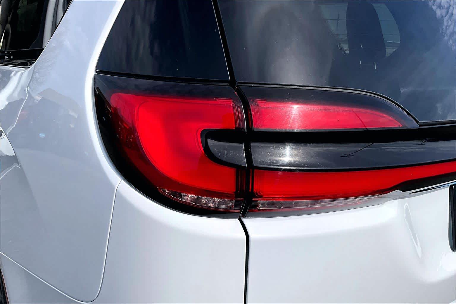 Thumbnail: 2024 Chrysler Pacifica - 33