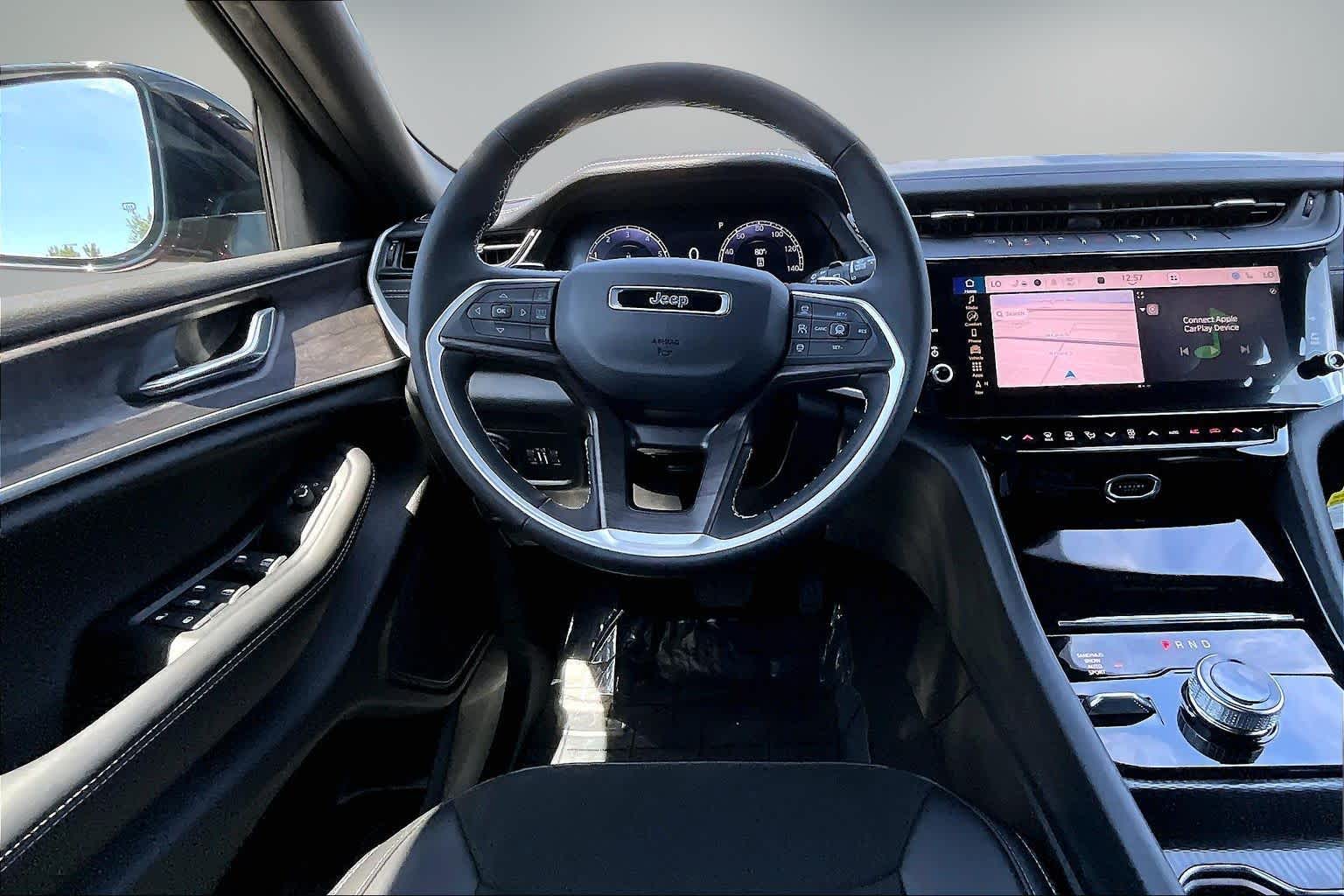 Thumbnail: 2026 Jeep Grand Cherokee - 13