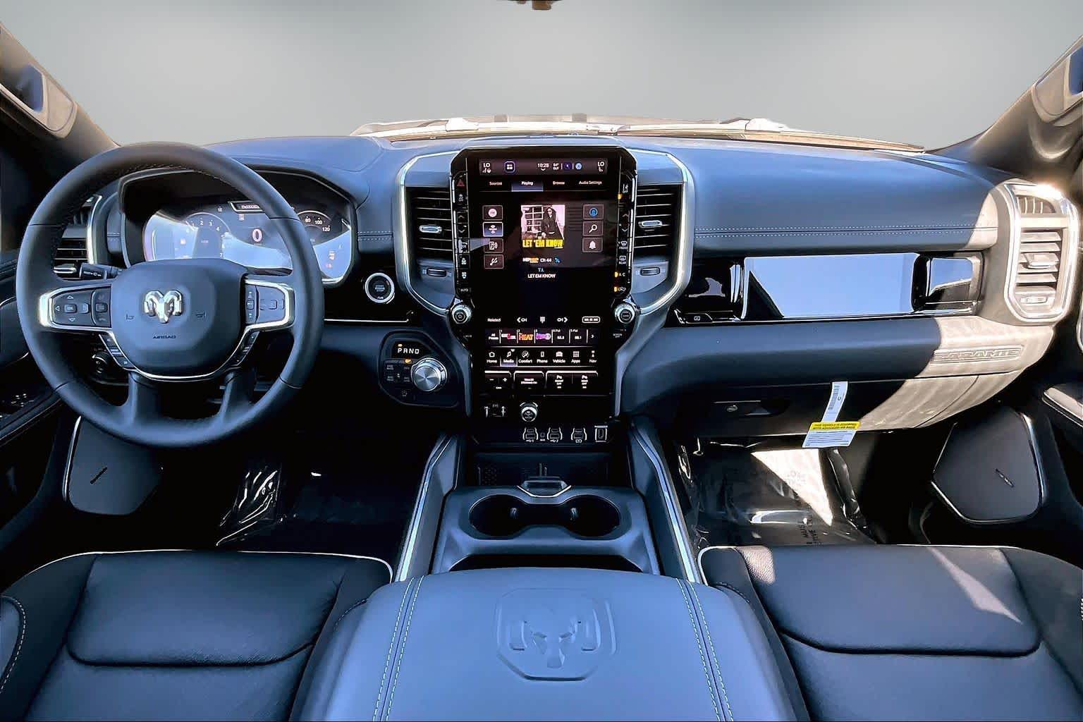 Thumbnail: 2026 RAM 1500 - 9