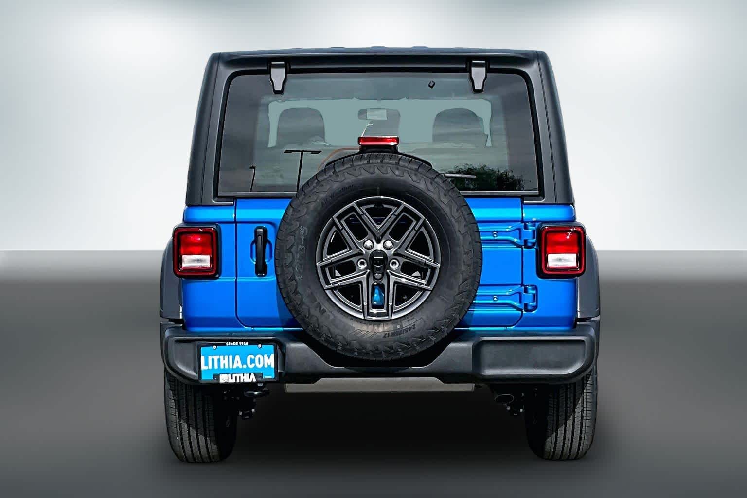 Thumbnail: 2026 Jeep Wrangler - 5