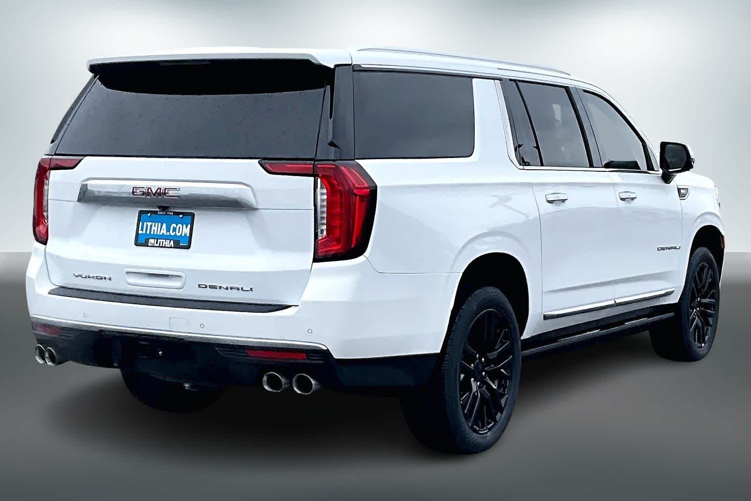 Thumbnail: 2022 GMC Yukon - 22