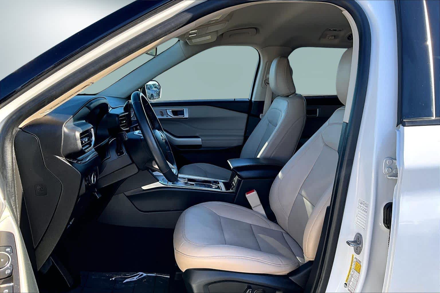 Thumbnail: 2023 Ford Explorer - 10