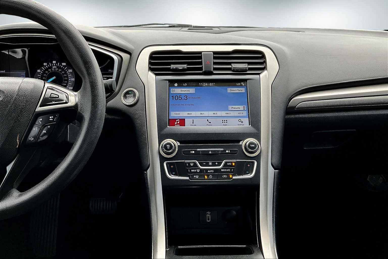 Thumbnail: 2017 Ford Fusion - 15
