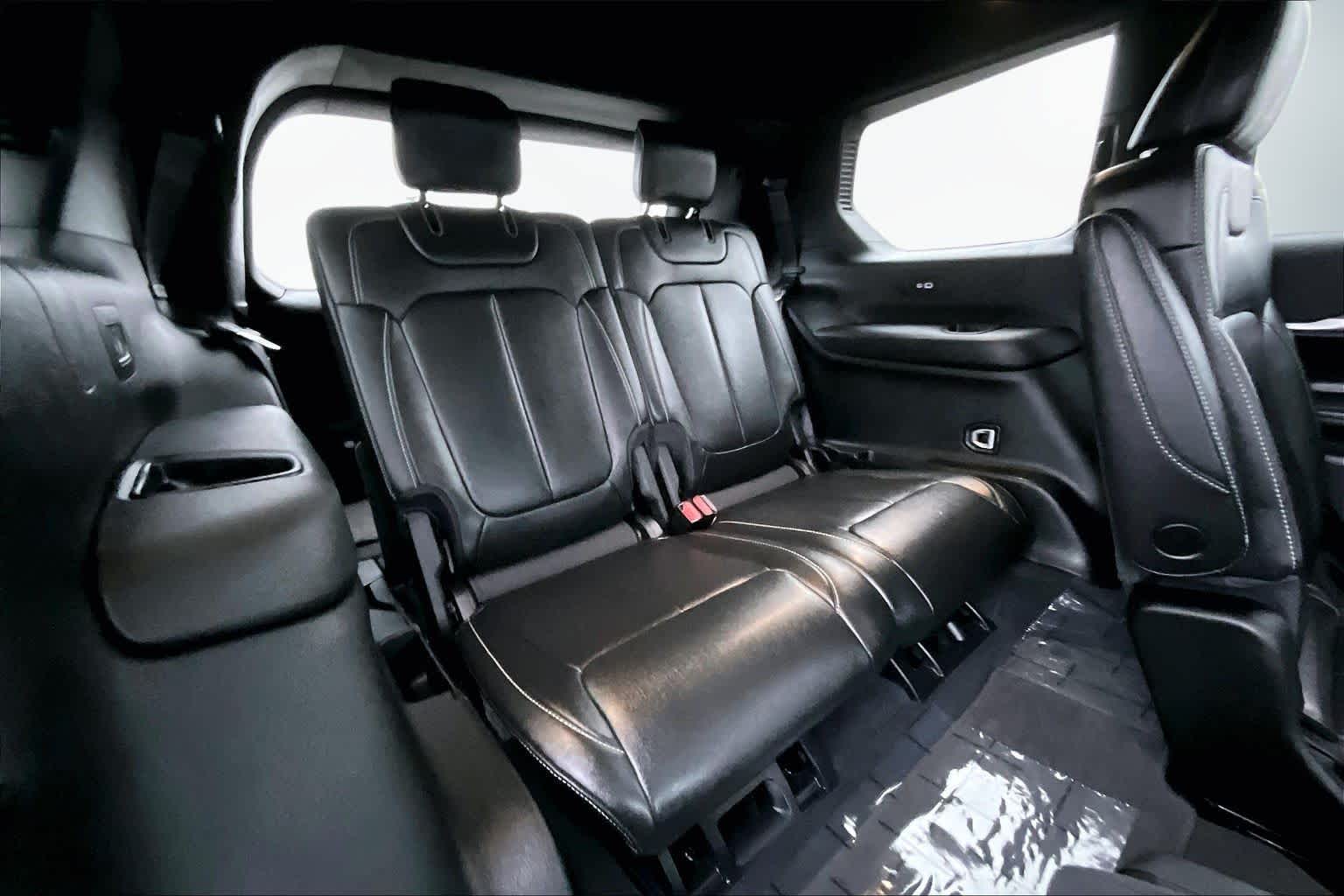 Thumbnail: 2024 Jeep Grand Cherokee L - 31