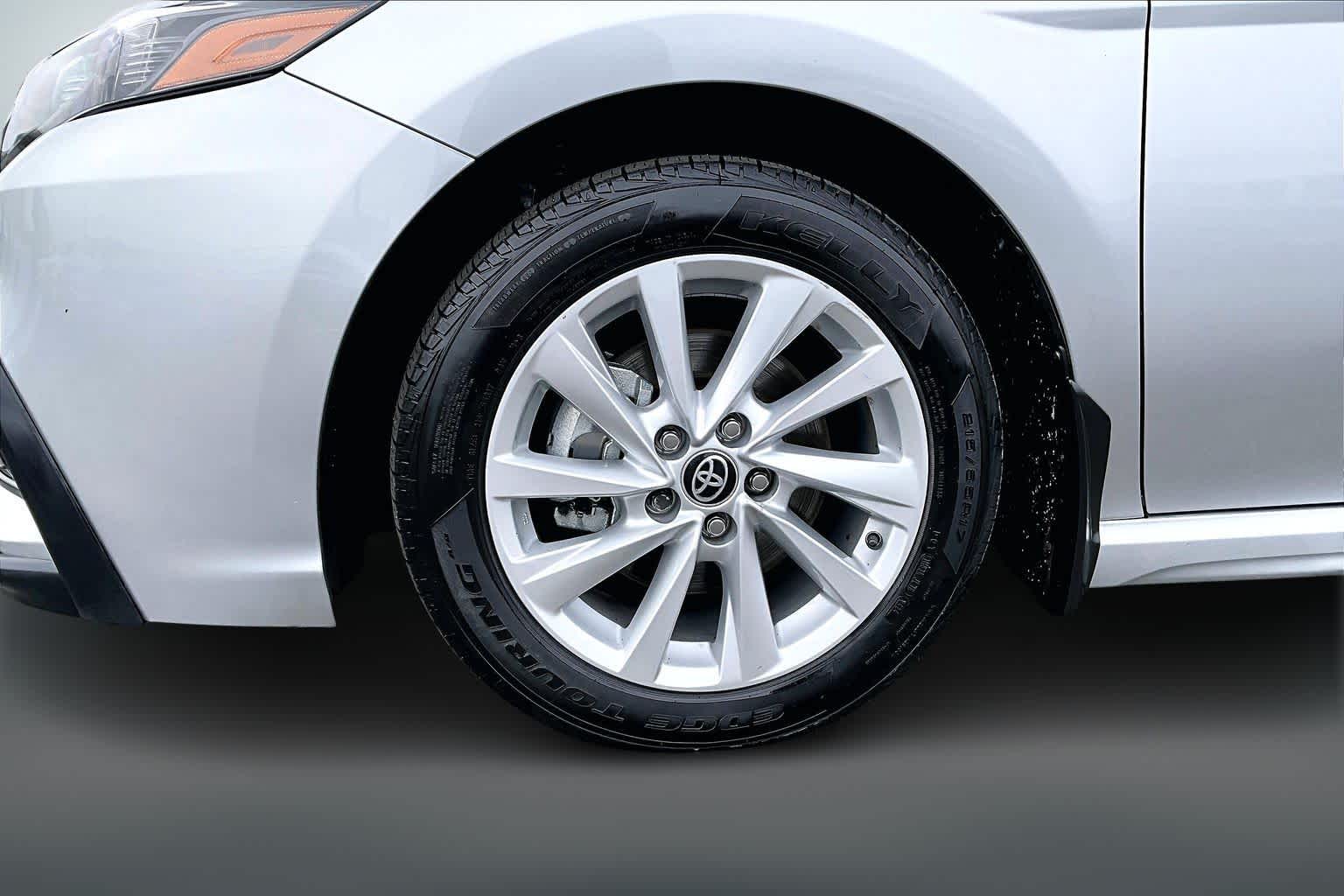 Thumbnail: 2023 Toyota Camry - 8