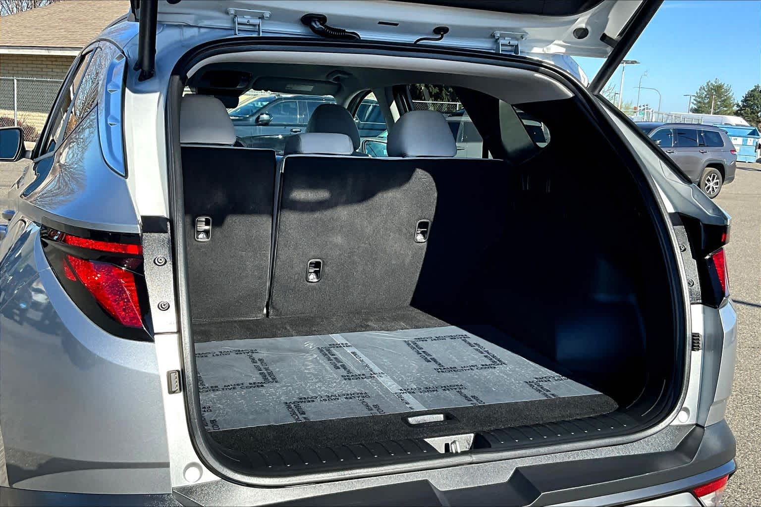 Thumbnail: 2025 Hyundai Tucson - 18