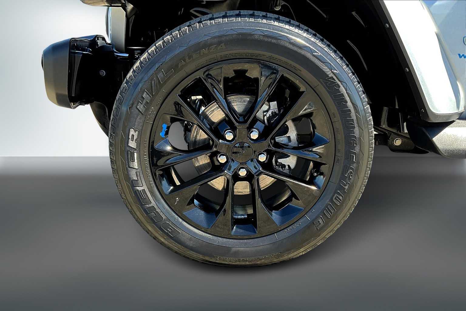 Thumbnail: 2023 Jeep Wrangler - 8